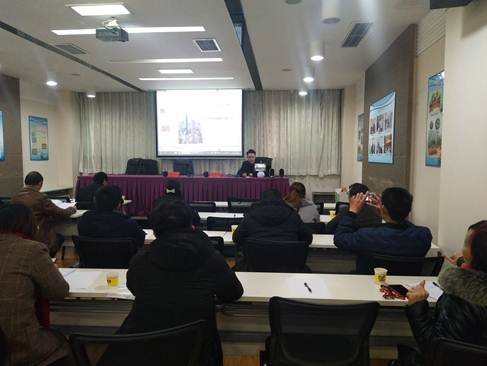 在本次会议上,中心融资部负责人向企业宣传了中小企业商业信用价值